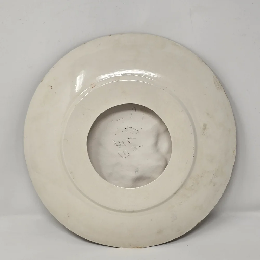 Vtg byron molds plate 1980 raised‎ ceramic pottery wall hanging hand painted
